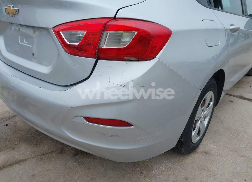 Photo 21 of 2017 Chevrolet Cruze LS AUTO (VIN 1G1BC5SM5H7121910)