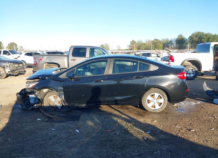 Photo 14 of 2017 Chevrolet Cruze LS AUTO (VIN 1G1BC5SM5H7124466)