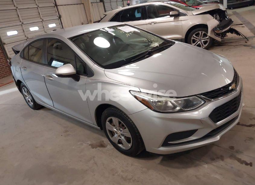 2017 Chevrolet Cruze LS AUTO (VIN 1G1BC5SM5H7134866) main photo