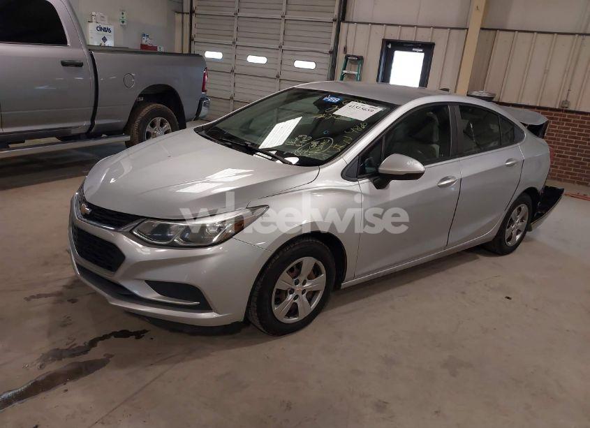Photo 2 of 2017 Chevrolet Cruze LS AUTO (VIN 1G1BC5SM5H7134866)