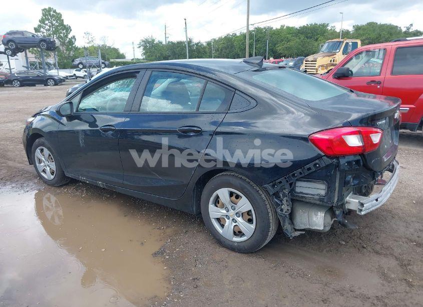 Photo 3 of 2017 Chevrolet Cruze LS AUTO (VIN 1G1BC5SM5H7274366)