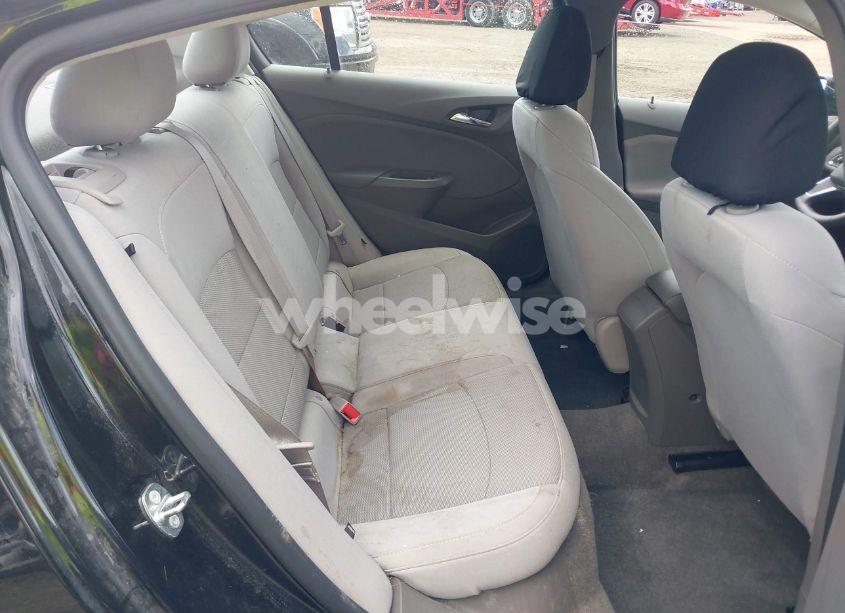 Photo 8 of 2017 Chevrolet Cruze LS AUTO (VIN 1G1BC5SM5H7274366)