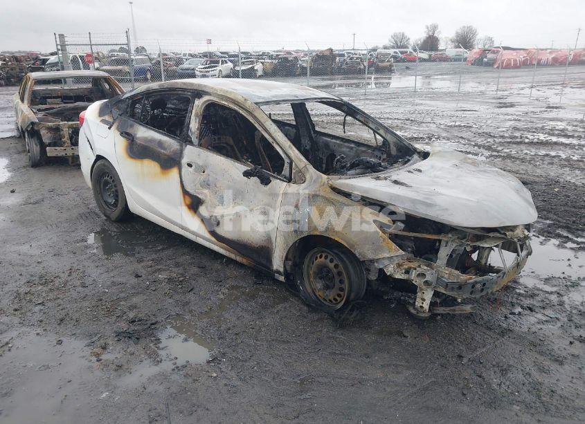 2018 Chevrolet Cruze LS AUTO (VIN 1G1BC5SM5J7140575) main photo