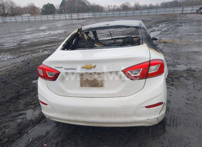 Photo 12 of 2018 Chevrolet Cruze LS AUTO (VIN 1G1BC5SM5J7140575)