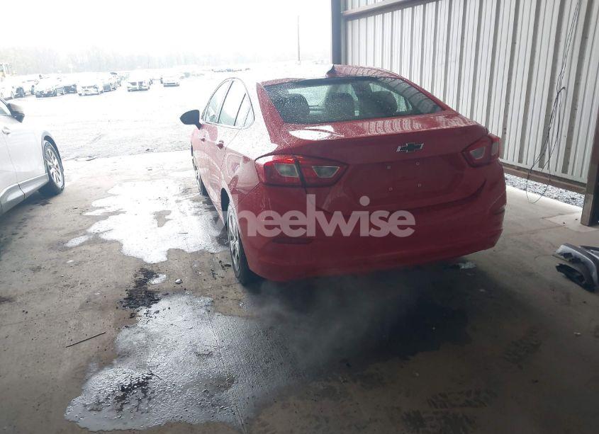 Photo 3 of 2018 Chevrolet Cruze LS AUTO (VIN 1G1BC5SM5J7142147)