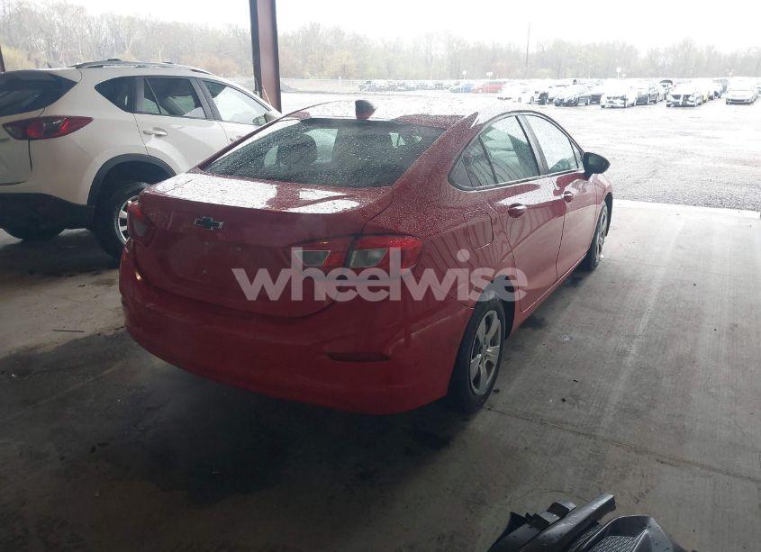 Photo 4 of 2018 Chevrolet Cruze LS AUTO (VIN 1G1BC5SM5J7142147)