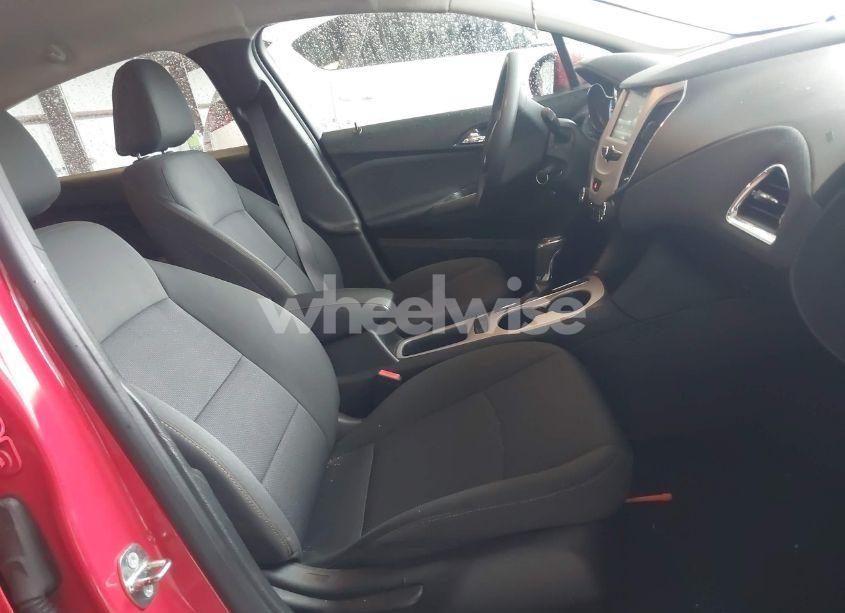 Photo 5 of 2018 Chevrolet Cruze LS AUTO (VIN 1G1BC5SM5J7142147)