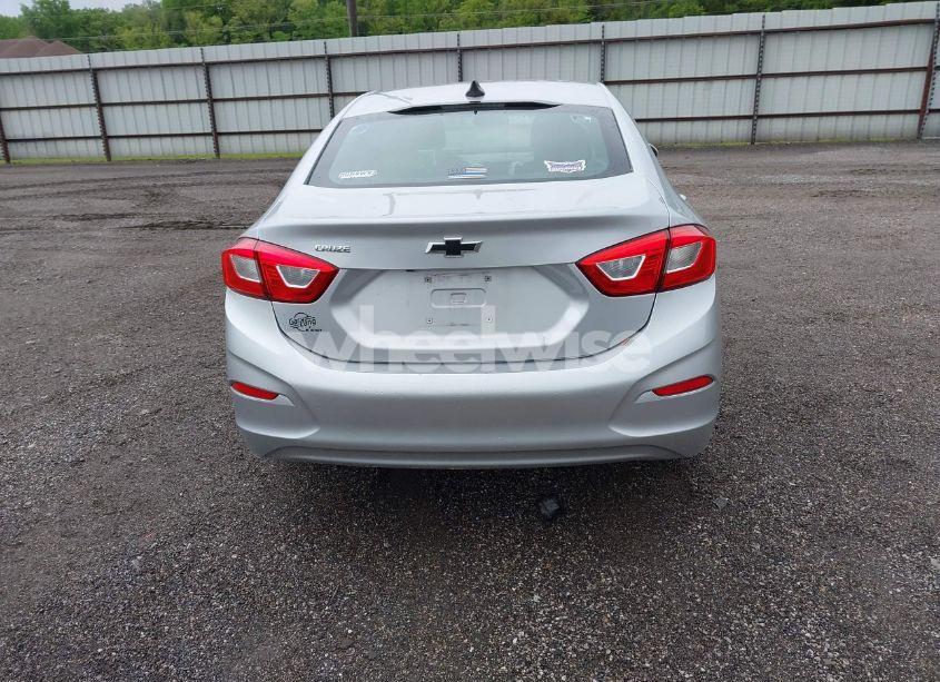 Photo 16 of 2018 Chevrolet Cruze LS AUTO (VIN 1G1BC5SM5J7202671)