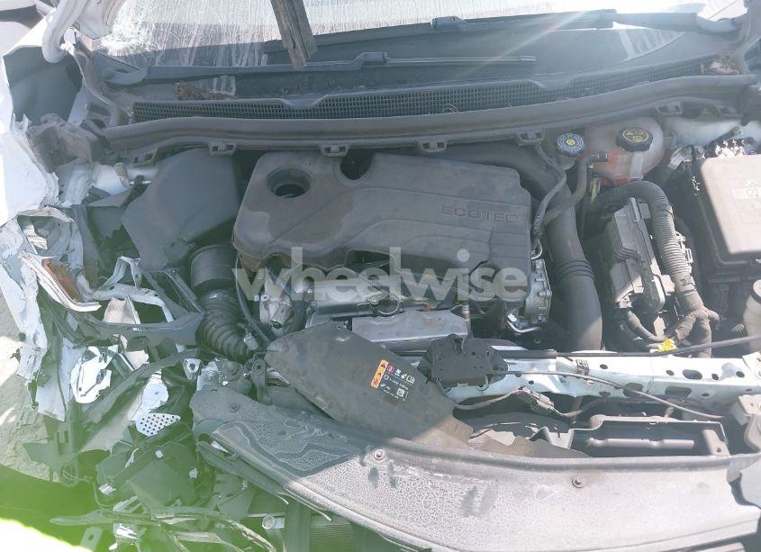 Photo 10 of 2018 Chevrolet Cruze LS AUTO (VIN 1G1BC5SM5J7209572)