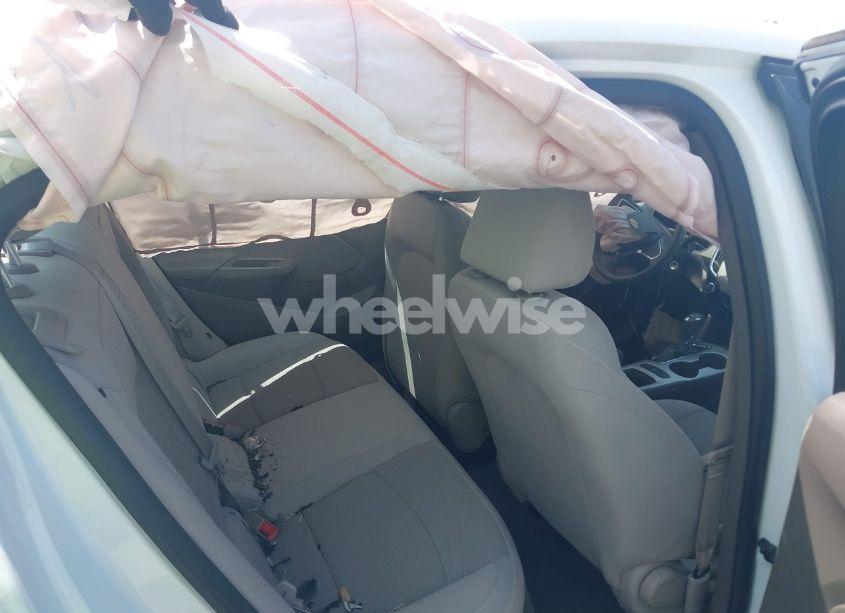 Photo 8 of 2018 Chevrolet Cruze LS AUTO (VIN 1G1BC5SM5J7209572)