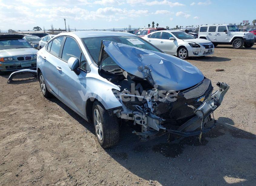 2018 Chevrolet Cruze LS AUTO (VIN 1G1BC5SM5J7233399) main photo