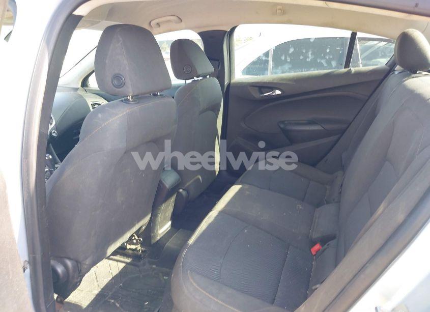 Photo 8 of 2018 Chevrolet Cruze LS AUTO (VIN 1G1BC5SM5J7233399)