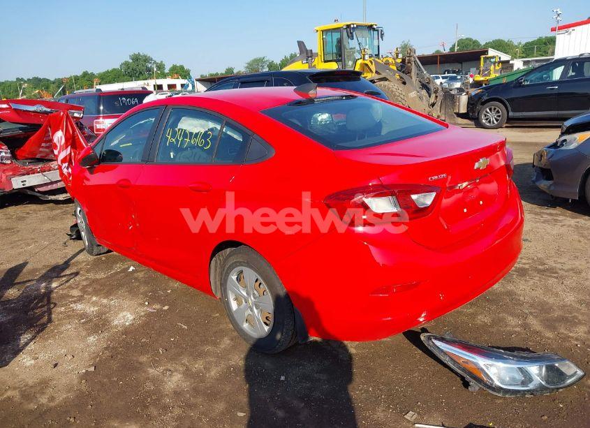 Photo 3 of 2018 Chevrolet Cruze LS AUTO (VIN 1G1BC5SM5J7247318)