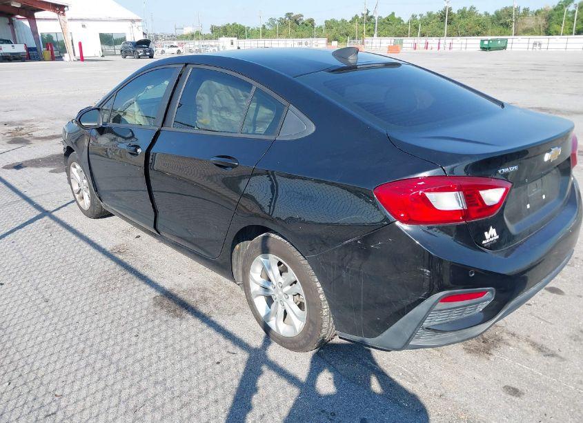 Photo 14 of 2019 Chevrolet Cruze LS (VIN 1G1BC5SM5K7108985)