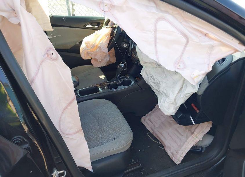 Photo 5 of 2019 Chevrolet Cruze LS (VIN 1G1BC5SM5K7108985)