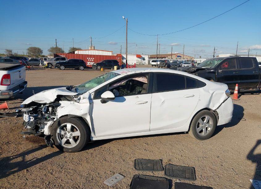 Photo 13 of 2019 Chevrolet Cruze LS (VIN 1G1BC5SM5K7112499)