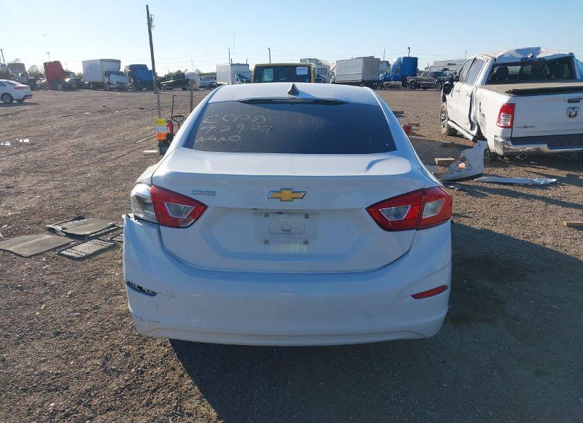 Photo 15 of 2019 Chevrolet Cruze LS (VIN 1G1BC5SM5K7112499)