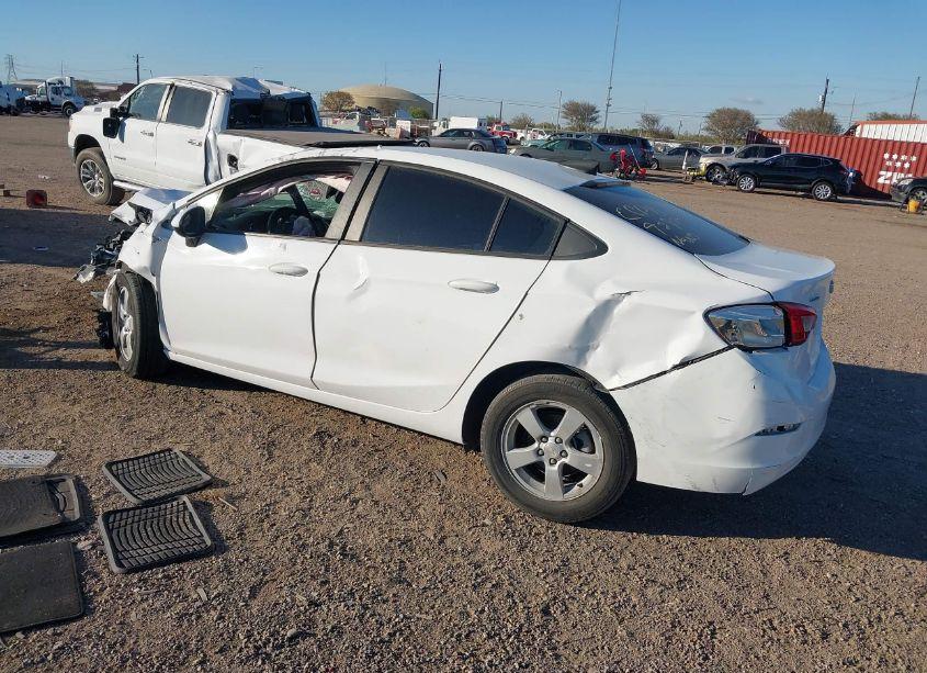 Photo 3 of 2019 Chevrolet Cruze LS (VIN 1G1BC5SM5K7112499)