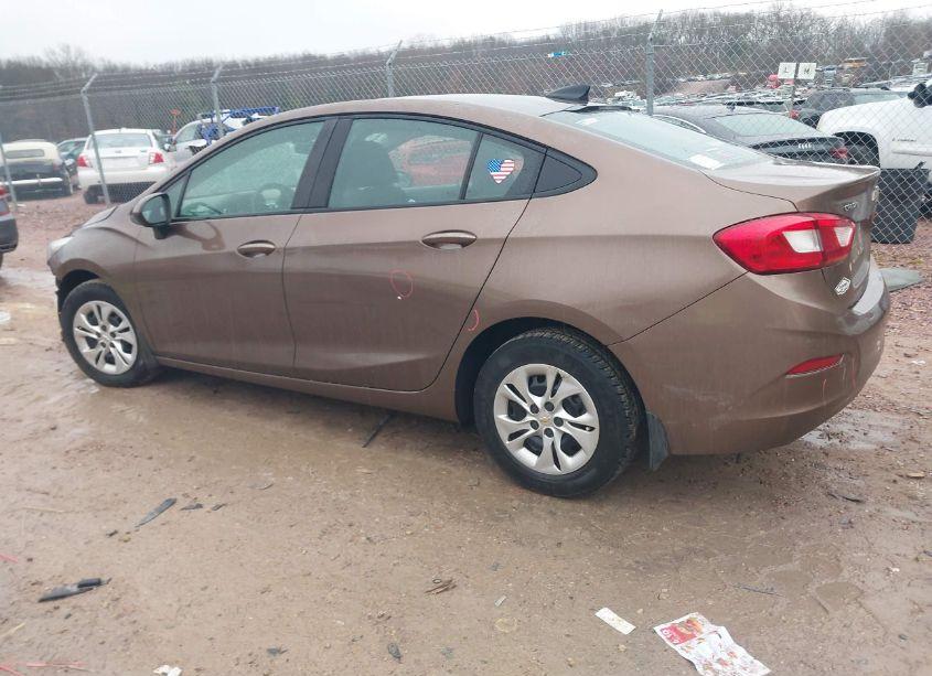 Photo 3 of 2019 Chevrolet Cruze LS (VIN 1G1BC5SM5K7134342)