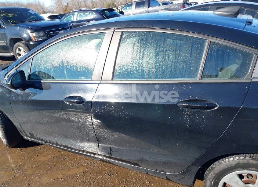 Photo 14 of 2016 Chevrolet Cruze LS AUTO (VIN 1G1BC5SM6G7248468)