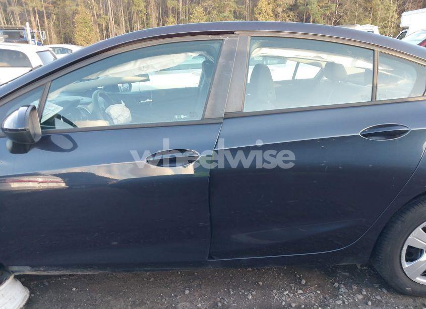 Photo 14 of 2016 Chevrolet Cruze LS AUTO (VIN 1G1BC5SM6G7255484)