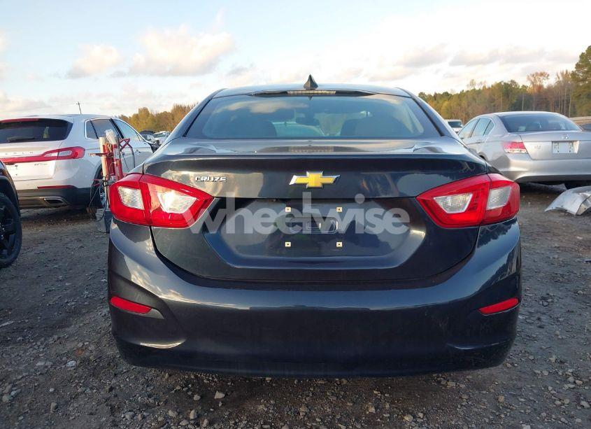 Photo 16 of 2016 Chevrolet Cruze LS AUTO (VIN 1G1BC5SM6G7255484)