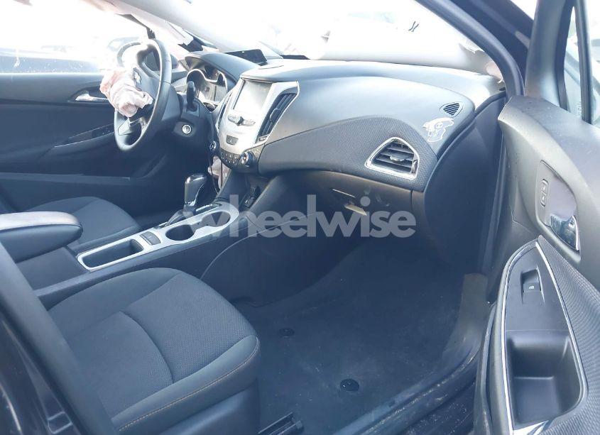 Photo 5 of 2016 Chevrolet Cruze LS AUTO (VIN 1G1BC5SM6G7255484)