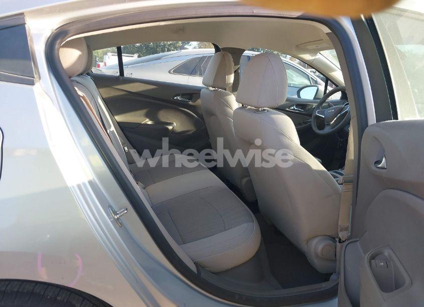 Photo 8 of 2016 Chevrolet Cruze LS AUTO (VIN 1G1BC5SM6G7263875)