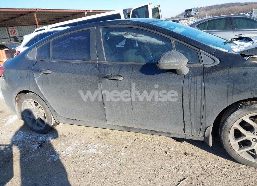 Photo 13 of 2016 Chevrolet Cruze LS AUTO (VIN 1G1BC5SM6G7286928)