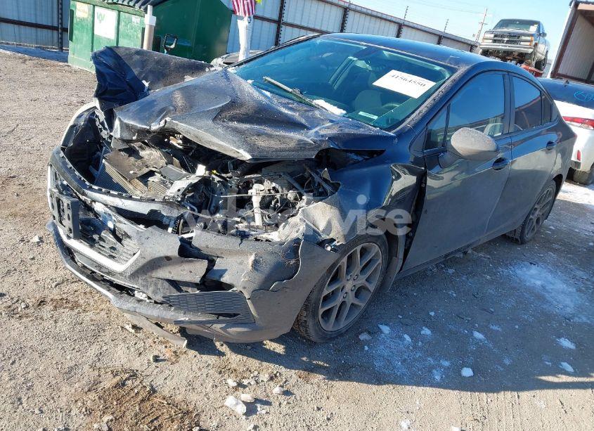 Photo 2 of 2016 Chevrolet Cruze LS AUTO (VIN 1G1BC5SM6G7286928)