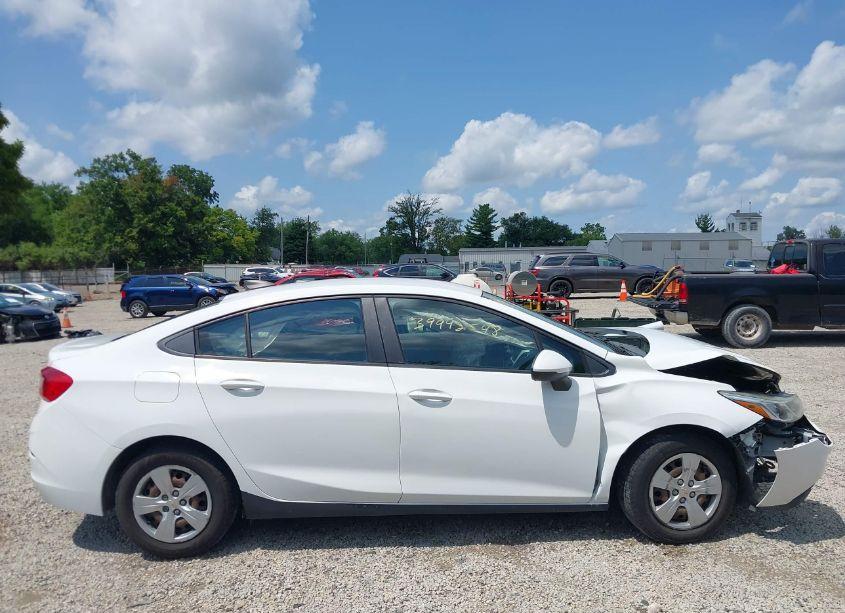 Photo 13 of 2017 Chevrolet Cruze LS AUTO (VIN 1G1BC5SM6H7180559)