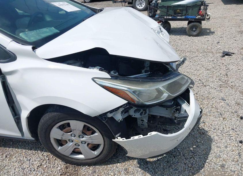 Photo 17 of 2017 Chevrolet Cruze LS AUTO (VIN 1G1BC5SM6H7180559)