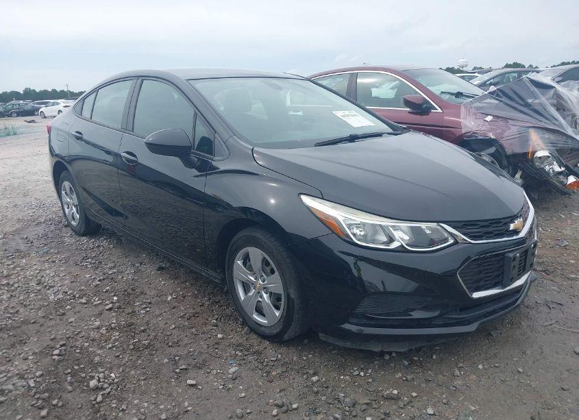 2017 Chevrolet Cruze LS AUTO (VIN 1G1BC5SM6H7206612) main photo
