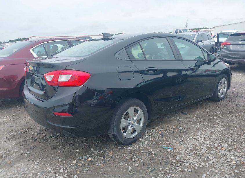 Photo 4 of 2017 Chevrolet Cruze LS AUTO (VIN 1G1BC5SM6H7206612)