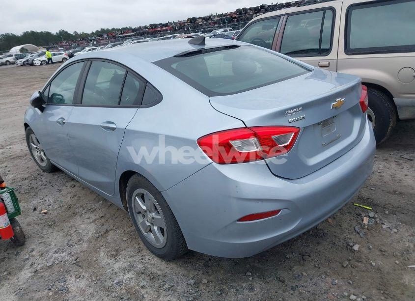 Photo 3 of 2017 Chevrolet Cruze LS AUTO (VIN 1G1BC5SM6H7234958)