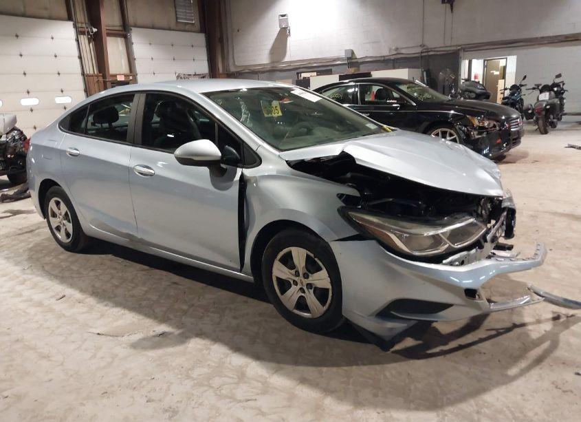 2018 Chevrolet Cruze LS AUTO (VIN 1G1BC5SM6J7132274) main photo