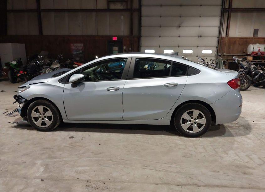 Photo 14 of 2018 Chevrolet Cruze LS AUTO (VIN 1G1BC5SM6J7132274)