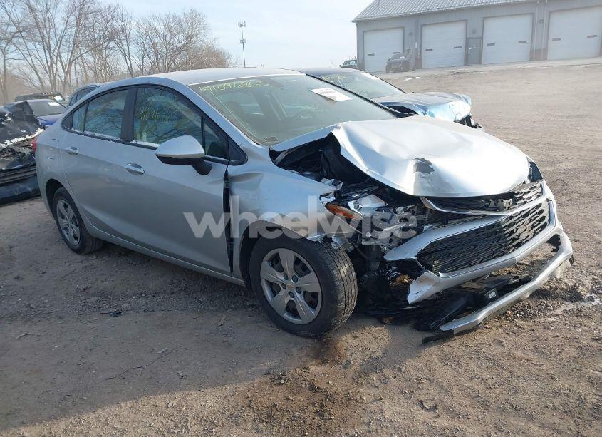 2018 Chevrolet Cruze LS AUTO (VIN 1G1BC5SM6J7134378) main photo