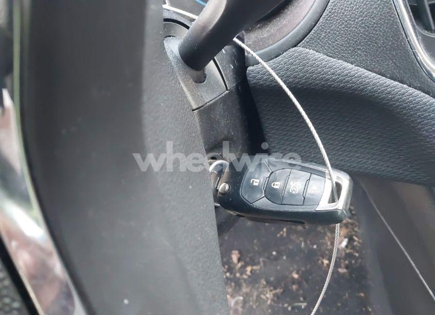 Photo 11 of 2018 Chevrolet Cruze LS AUTO (VIN 1G1BC5SM6J7134378)