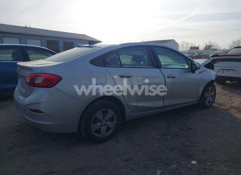 Photo 14 of 2018 Chevrolet Cruze LS AUTO (VIN 1G1BC5SM6J7134378)