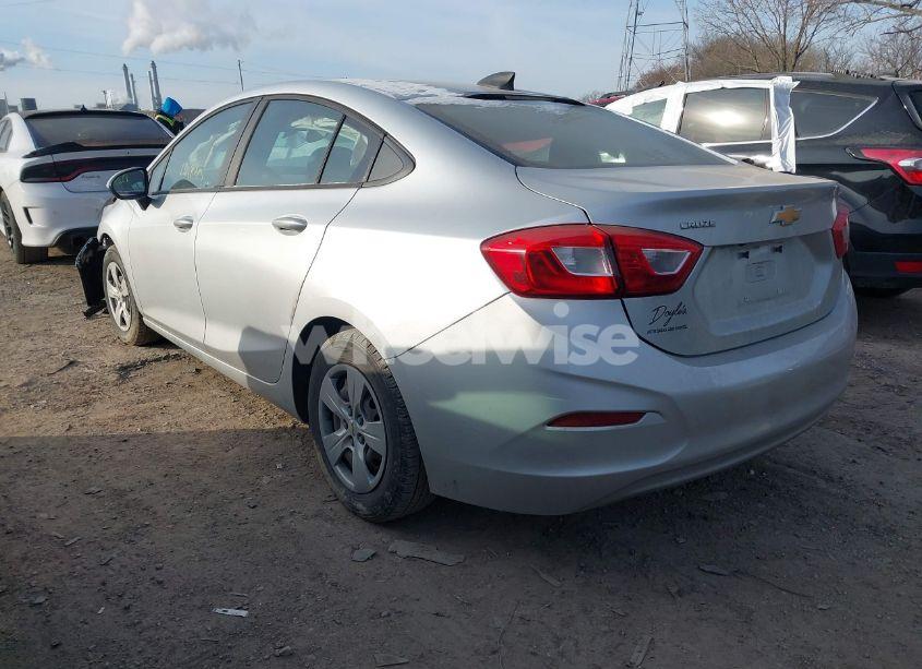 Photo 3 of 2018 Chevrolet Cruze LS AUTO (VIN 1G1BC5SM6J7134378)