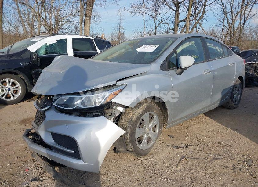 Photo 6 of 2018 Chevrolet Cruze LS AUTO (VIN 1G1BC5SM6J7134378)