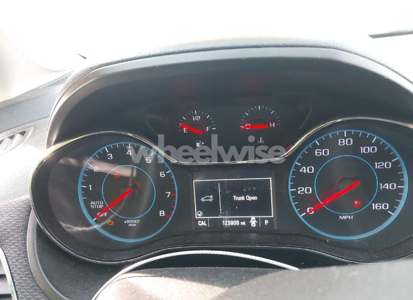 Photo 7 of 2018 Chevrolet Cruze LS AUTO (VIN 1G1BC5SM6J7134378)