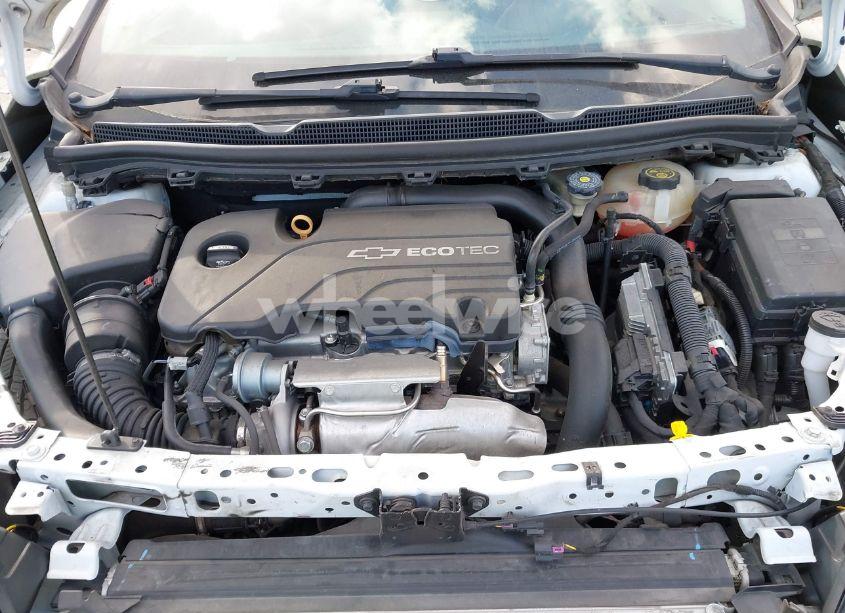 Photo 10 of 2018 Chevrolet Cruze LS AUTO (VIN 1G1BC5SM6J7137748)