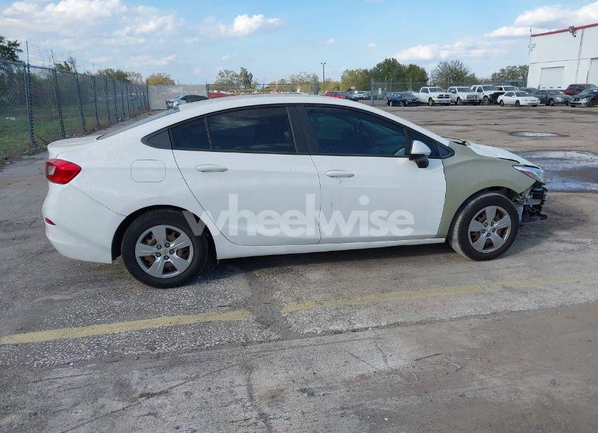 Photo 13 of 2018 Chevrolet Cruze LS AUTO (VIN 1G1BC5SM6J7137748)