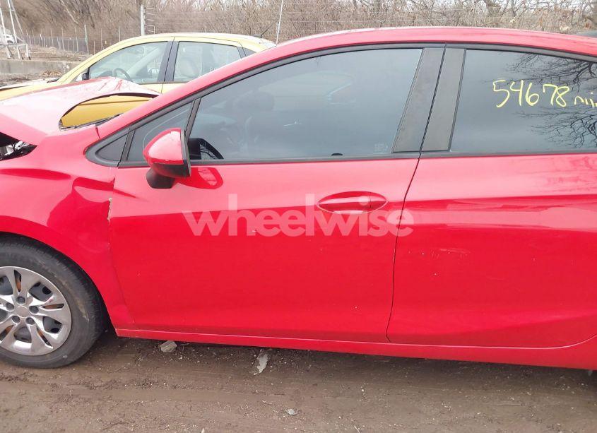 Photo 14 of 2018 Chevrolet Cruze LS AUTO (VIN 1G1BC5SM6J7149124)