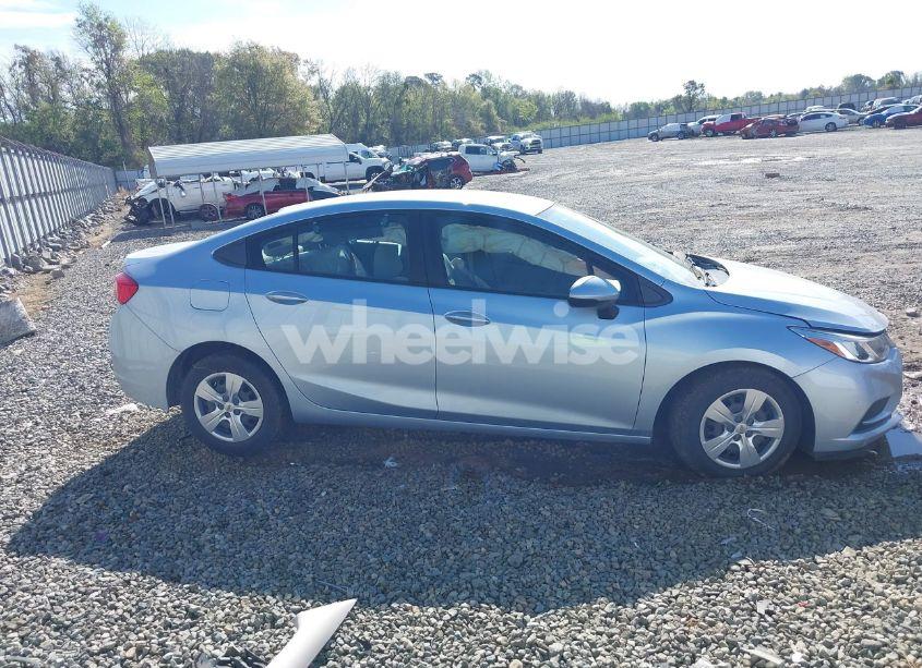 Photo 13 of 2018 Chevrolet Cruze LS AUTO (VIN 1G1BC5SM6J7167431)