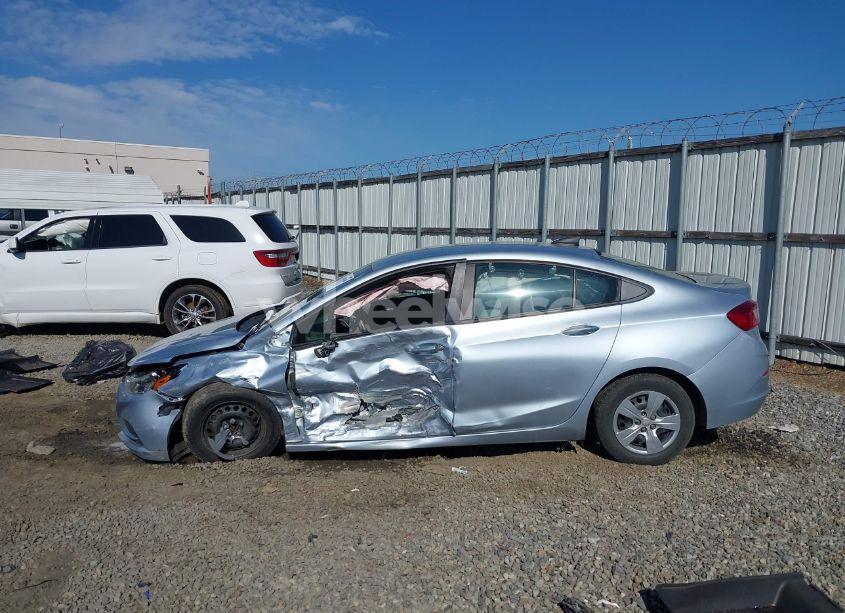 Photo 14 of 2018 Chevrolet Cruze LS AUTO (VIN 1G1BC5SM6J7167431)