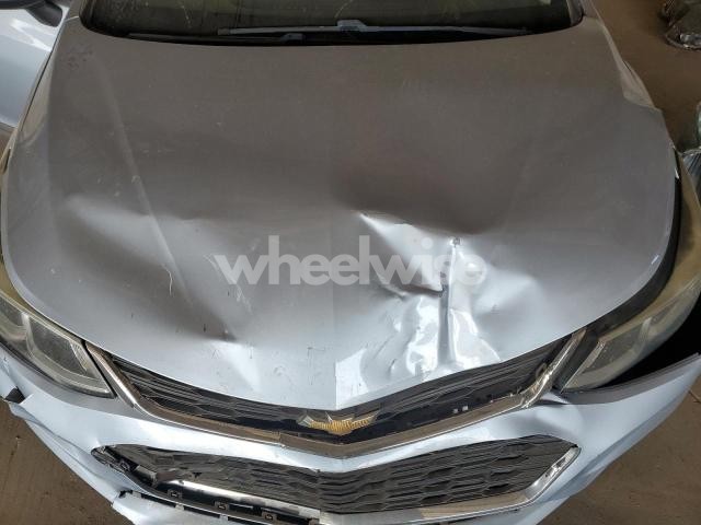 Photo 4 of 2018 CHEVROLET CRUZE LS (VIN 1G1BC5SM6J7201884)