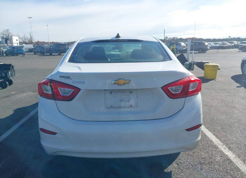 Photo 16 of 2018 Chevrolet Cruze LS AUTO (VIN 1G1BC5SM6J7210956)